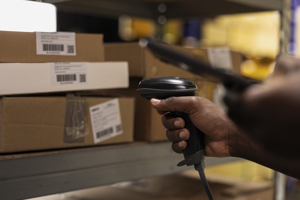How to Improve Warehouse Picking Speed and Accuracy tips